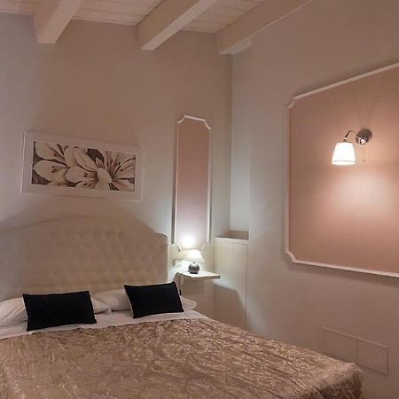Il Piccolo Giglio Bed & Breakfast Porto Sant'Elpidio Exterior photo